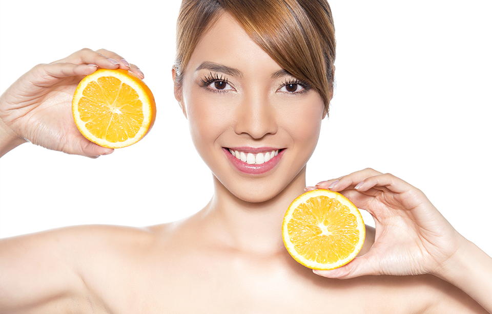 Beneficiile pe care vitamina C le aduce pielii noastre