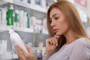 Ingrediente toxice prezente in cosmetice utilizate zilnic